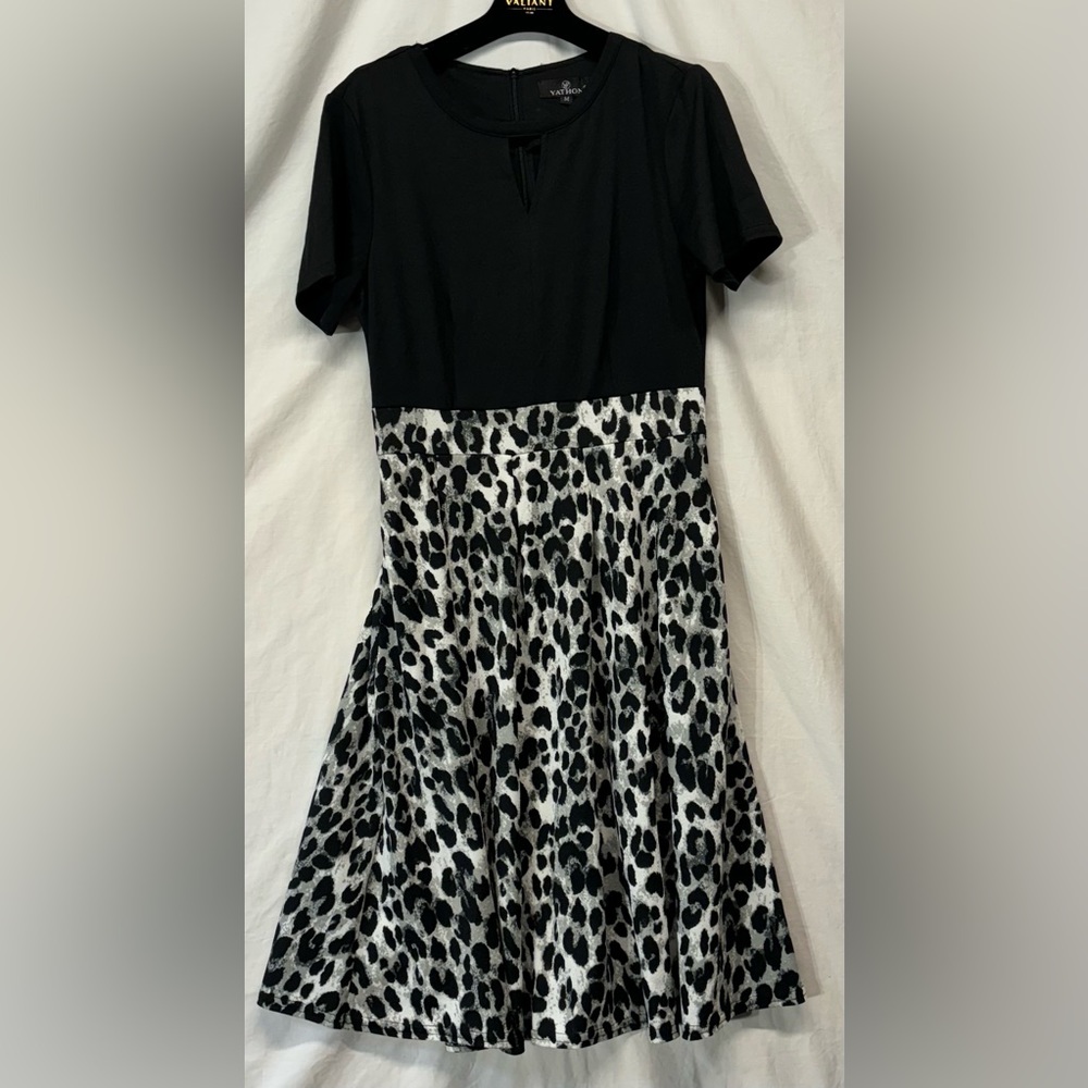 Yathon Women's Flared A-Line Swing Casual Party Dresses‎ with Pockets Medium New